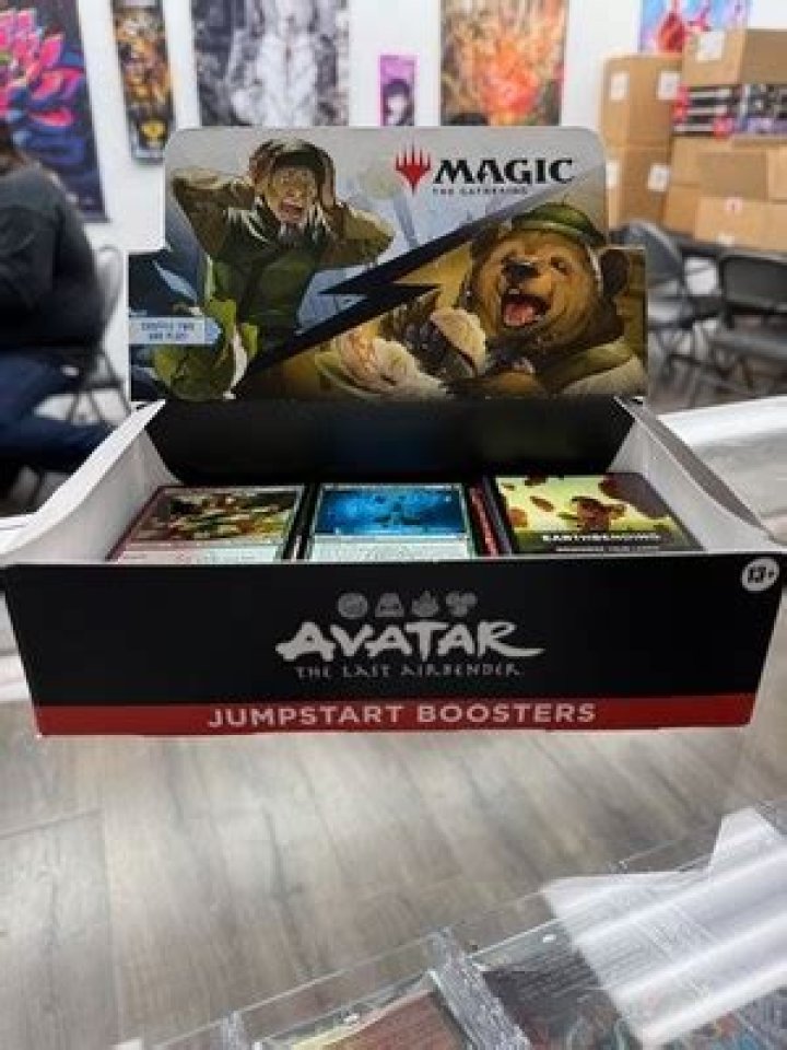Does jumpstart have foils?