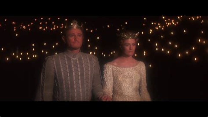 Does prince arthur marry guinevere?