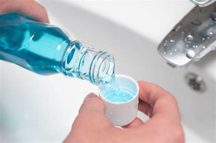 How to correctly use mouthwash?