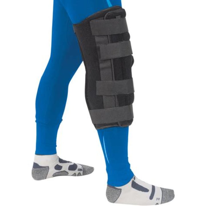 When to wear knee immobilizer?